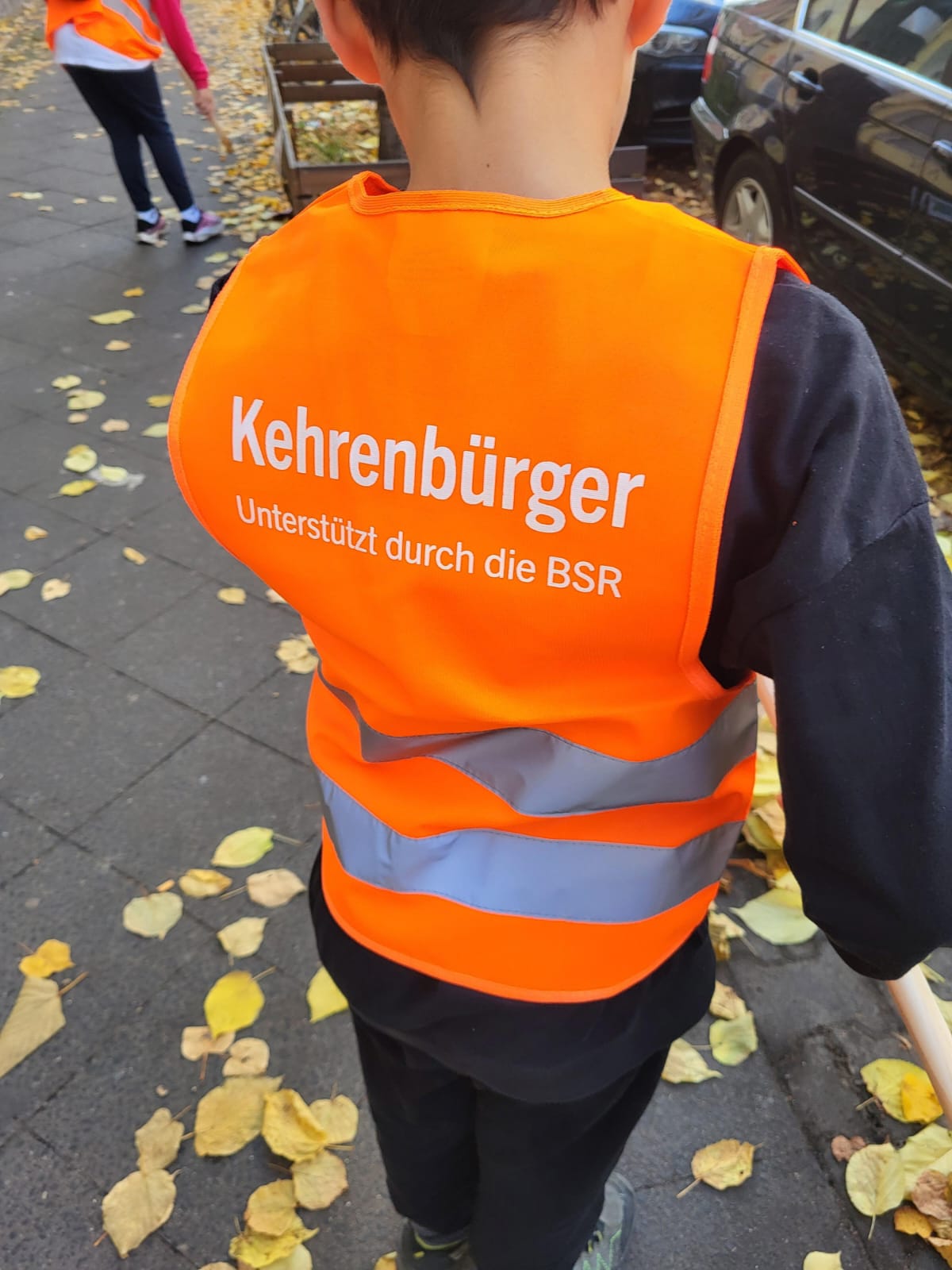Kinder spielen